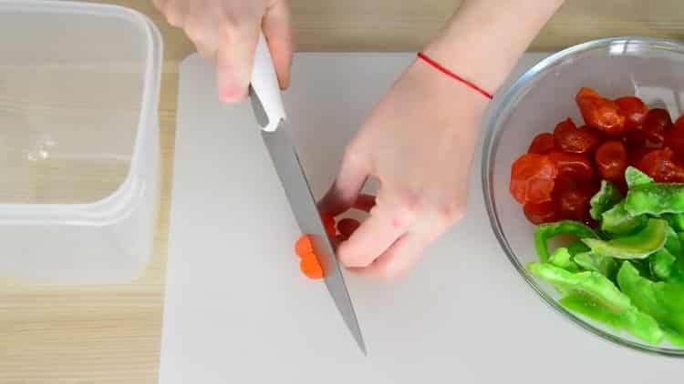 Forbered en ingrediens til at lave en jul cupcake