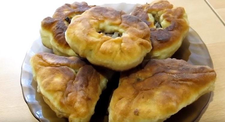 Das sind die Weißen im Kefir in einer Pfanne, das ist uns gelungen.