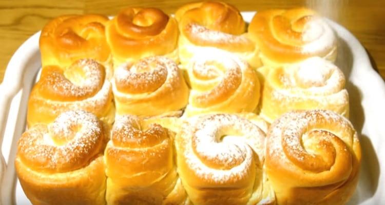 Los productos terminados también se pueden rociar con azúcar en polvo.