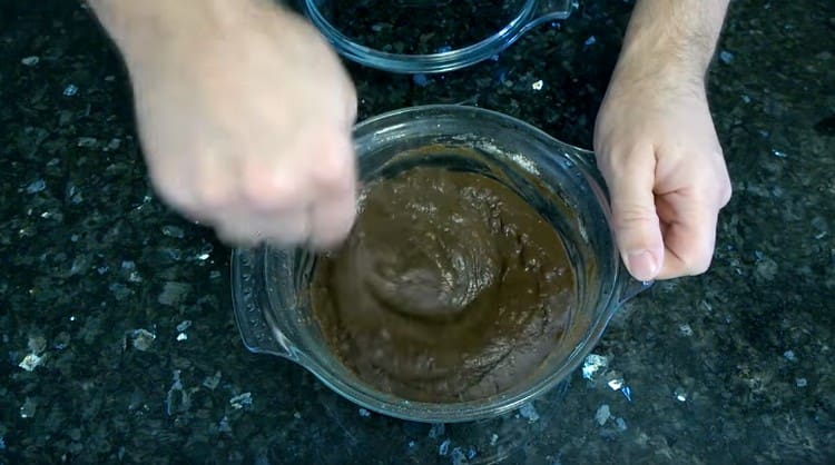 ואז יש לקרר את המסה ל 35 מעלות.