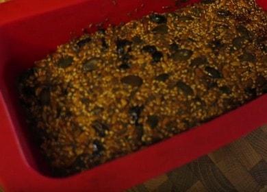 pão de grão delicioso em casa: asse de acordo com uma receita passo a passo com uma foto.