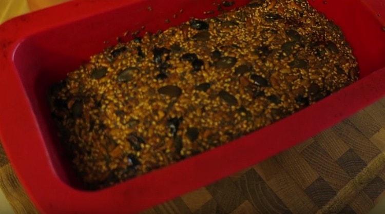 Тук имаме такъв хубав зърнен хляб.