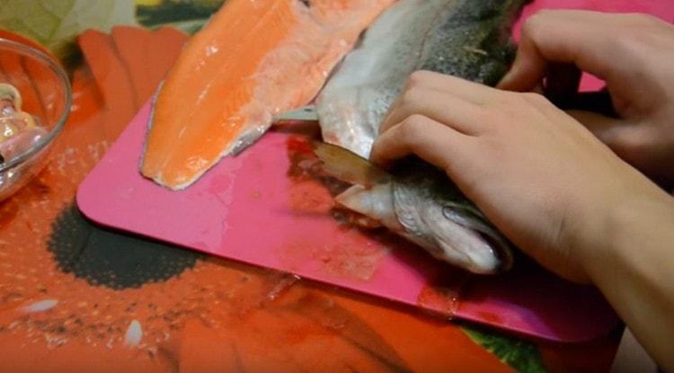 Por otro lado, también separamos el filete.