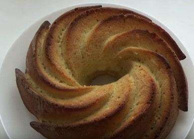 Pregătim o delicioasă cupcake pe smântână conform unei rețete pas cu pas cu o fotografie.