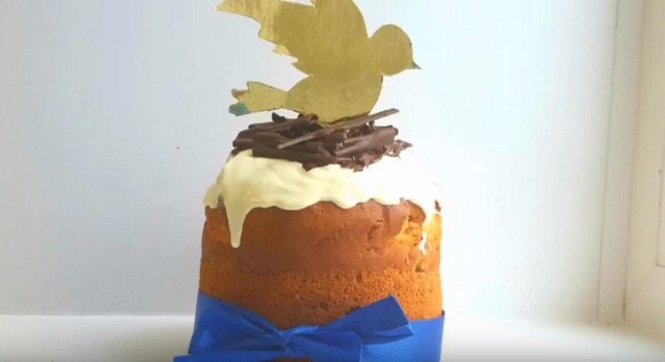 At sa gayon maaari mong palamutihan ang natapos na baking.