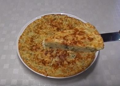 Gătit delicioși khachapuri leneși într-o tigaie conform unei rețete pas cu pas cu o fotografie.