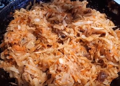 Två alternativ för fyllning för klimpar - kål och potatis