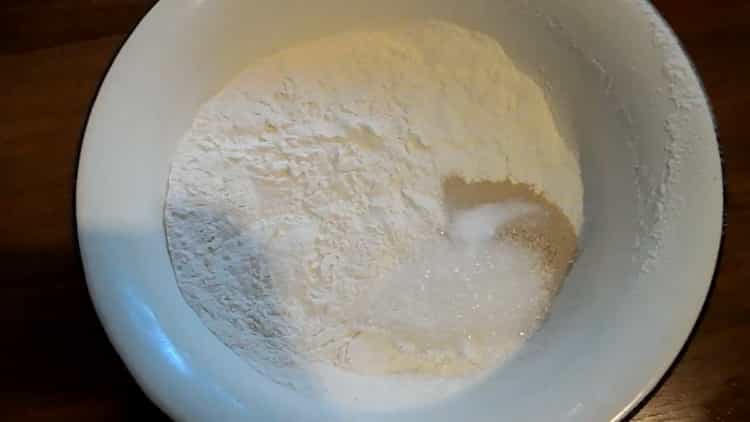 Forbered ingredienserne for at lave marmelade tærter