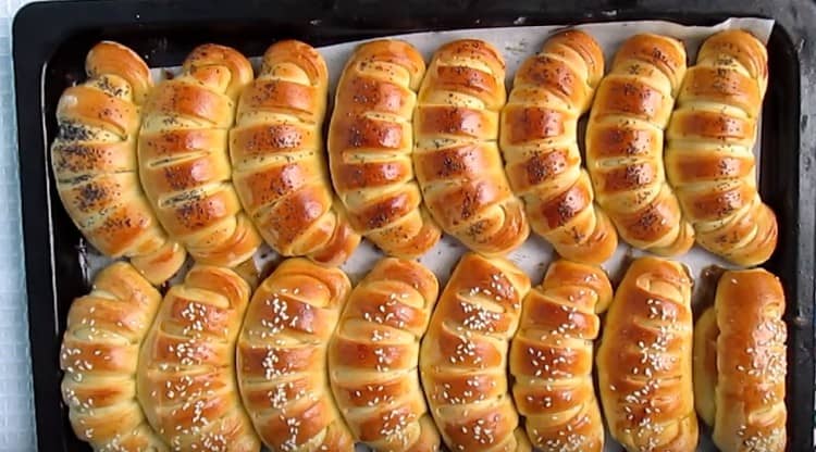 Aici puteți coace astfel de baghete delicioase pe kefir folosind această rețetă.