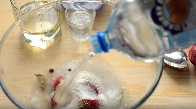 Umpleți toate aceste componente cu apă.