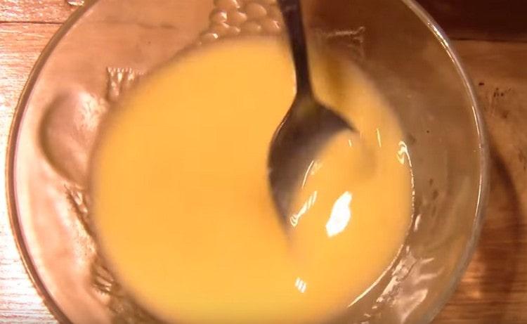 Fondre la mantega.
