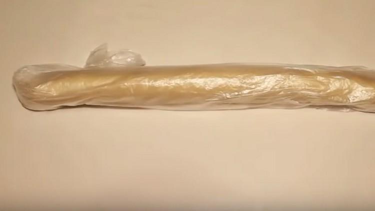 Enviamos trozos de masa al refrigerador.