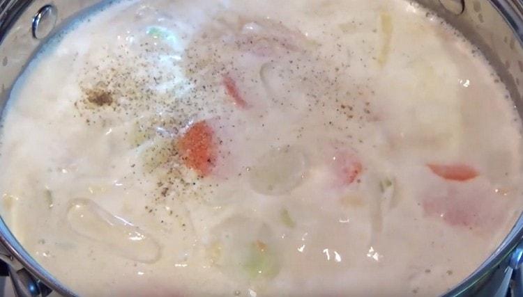 Sare și piper pentru a gusta primul fel de mâncare.