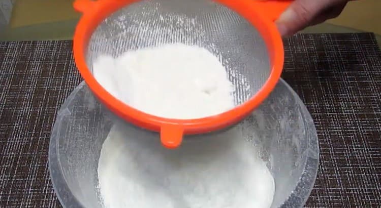 Смесете ръжено брашно с пшенично.