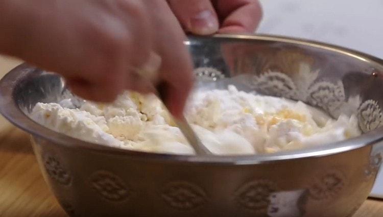 Готварска извара за пълнене на десерта.