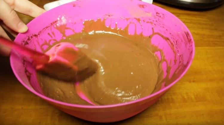 Těsto se ukáže docela tekuté.