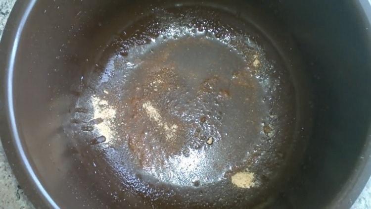 Bereiten Sie eine Schüssel vor, um hefefreies Brot in einem Slow Cooker zuzubereiten