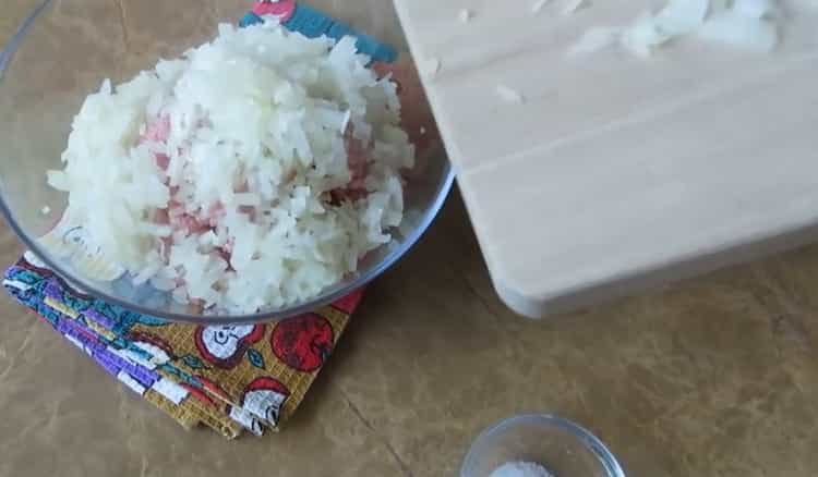 Pentru a pregăti albușurile la cuptor, pregătiți umplutura