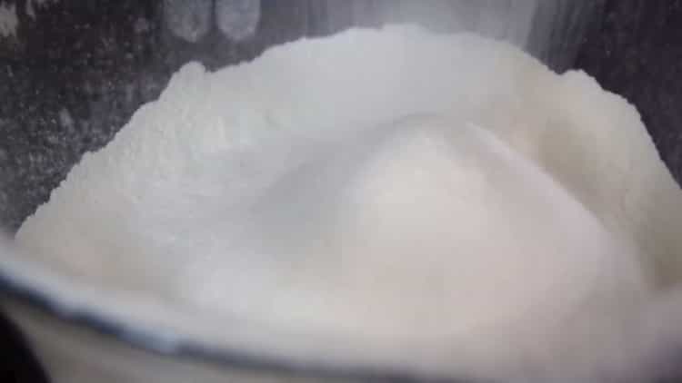 Cerneti faina pentru a face chifle cu seminte de mac