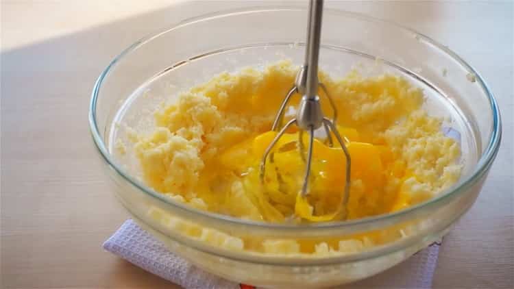 За да направите кекс, направете тесто