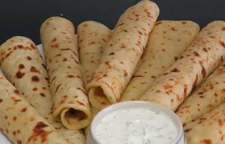 Kartoffelkuchen in einer Pfanne: Ein Schritt für Schritt Rezept mit Fotos