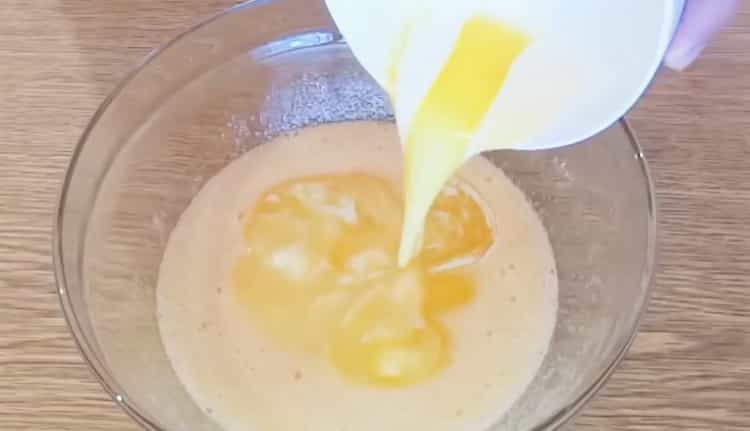 Per preparar la magdalena de kefir, prepareu els ingredients