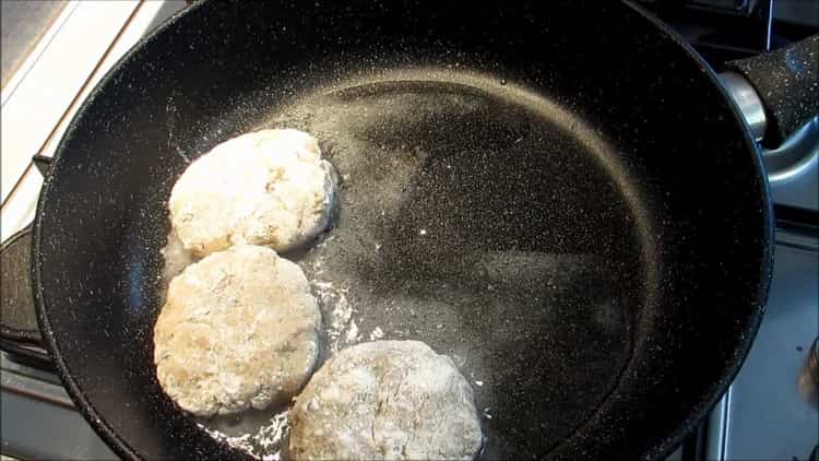 Pentru a pregăti tăieturi pentru burbot, preîncălziți cuptorul