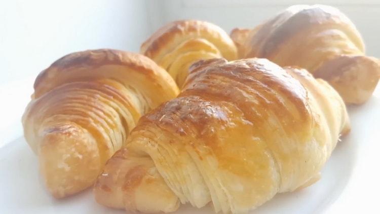 Listové croissanty z listového těsta podle receptu krok za krokem s fotografií