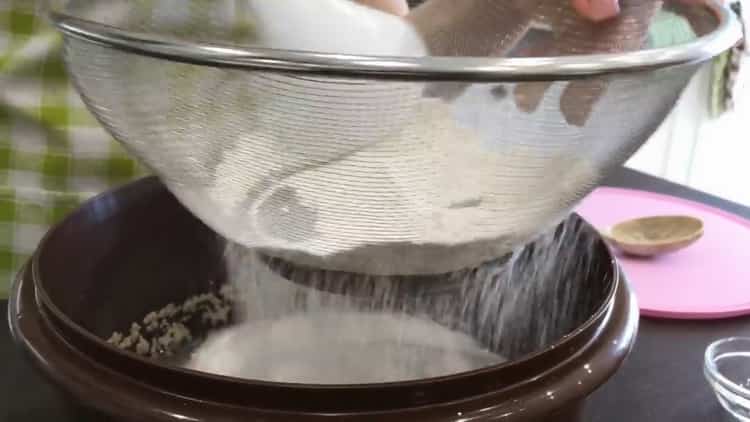 Sigt mel for at lave majsbrød