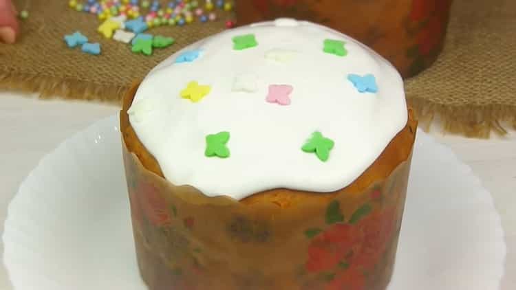 Ang cake ng Pasko ng Pagkabuhay na walang pagmamasa para sa tamad ayon sa isang hakbang-hakbang na recipe gamit ang isang larawan