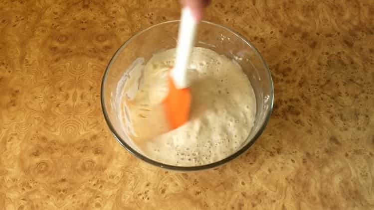 Para preparar un pastel de masa madre, prepare los ingredientes.