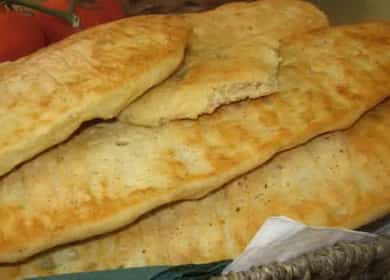 Wie man leckere Kuchen auf Kefir im Ofen kocht