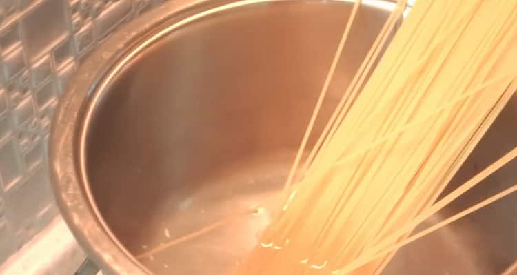 Gătirea pastei cu ou