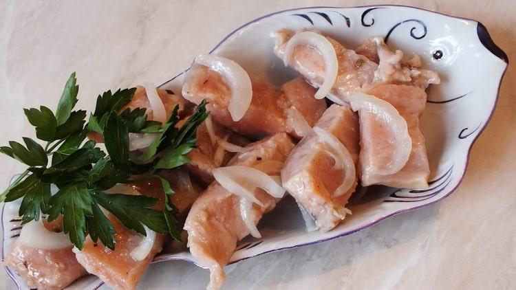 Somon roz delicios marinat acasă