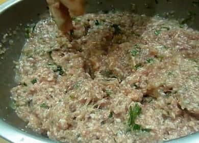 Umplutură pentru produse de patiserie cu carne tocată conform unei rețete pas cu pas cu fotografie