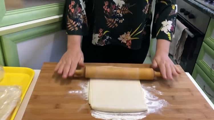 Para hacer hojaldre baklava extender la masa