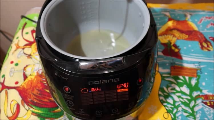 Pour cuire des tartes dans une cocotte minute, faites chauffer l'huile