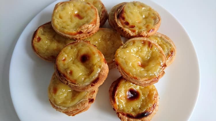 připravený z listového těsta