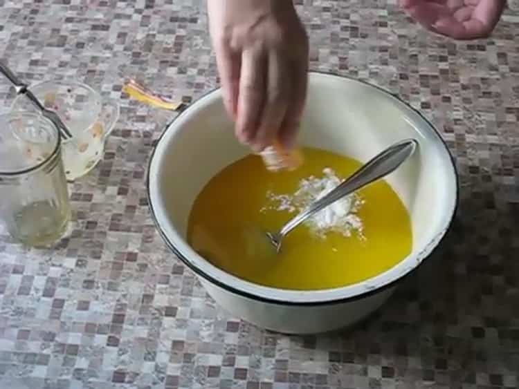 Pagluluto ng walang lebadura na pastry para sa mga pie