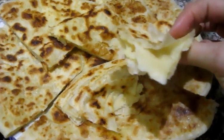 friske kager i en gryde er klar