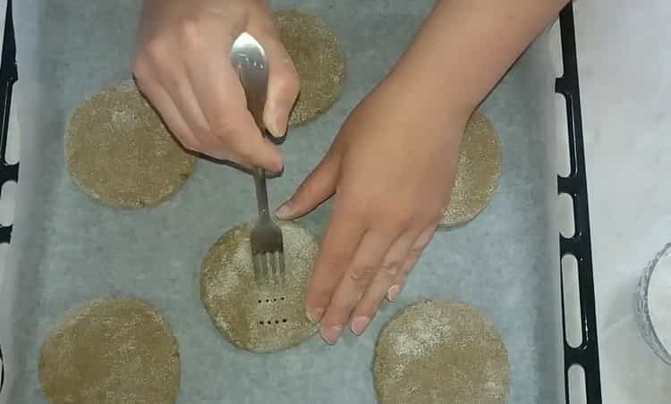 Maghanda ng isang baking tray