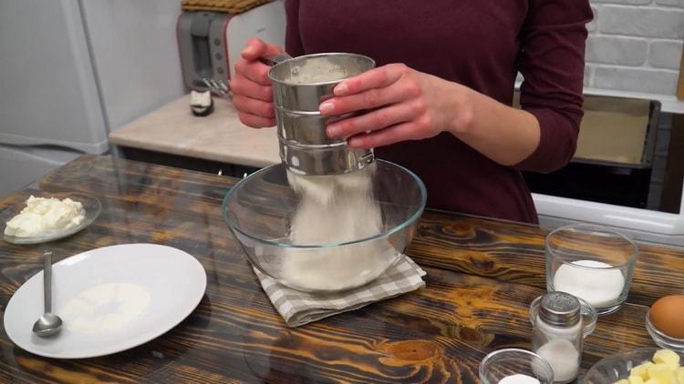 Pour faire des bagels à la crème sure, préparez les ingrédients