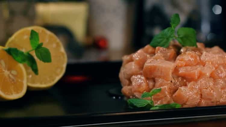 Tartar de salmón listo