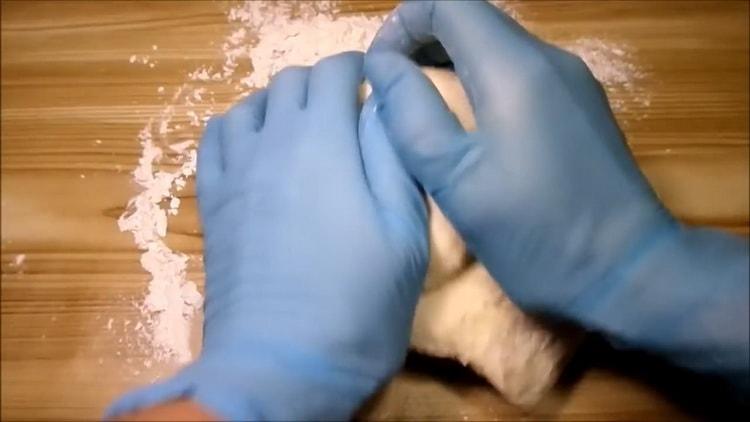 Cerneti faina pentru a face aluat