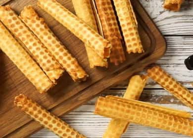 Rulele crocante într-un fier de waffle - o rețetă pentru gătit acasă