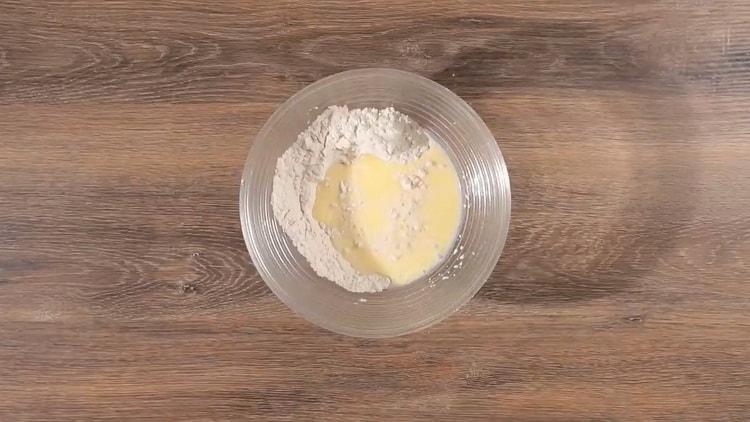 להכנת החצ'אפורי באמרטי, הכינו את החומרים לבצק