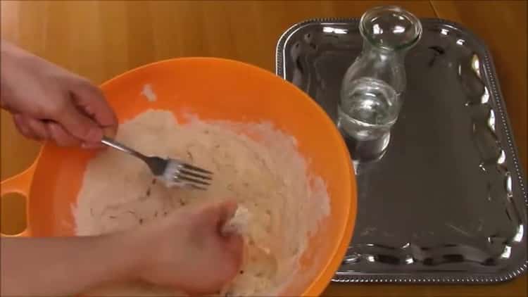 Pentru a prepara khachapuri cu carne, pregătiți ingredientele