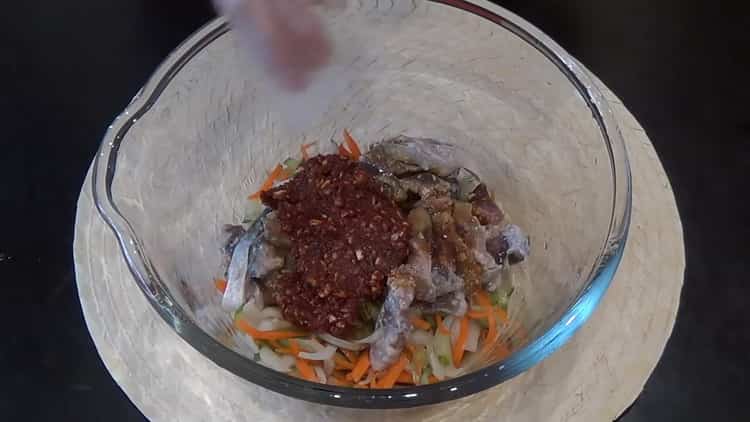 Combinați peștele de macrou