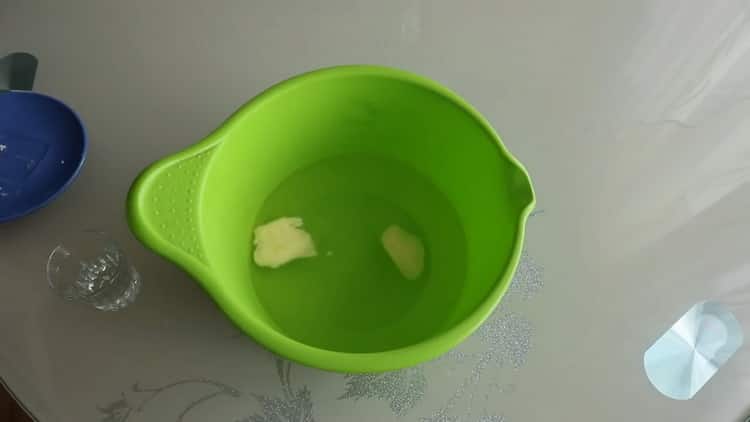 להכנת מאפה פריך לפשטיפים, הכינו את החומרים