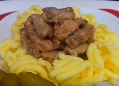 preparați stroganoff fraged de vită din carne de porc conform unei rețete pas cu pas cu o fotografie.